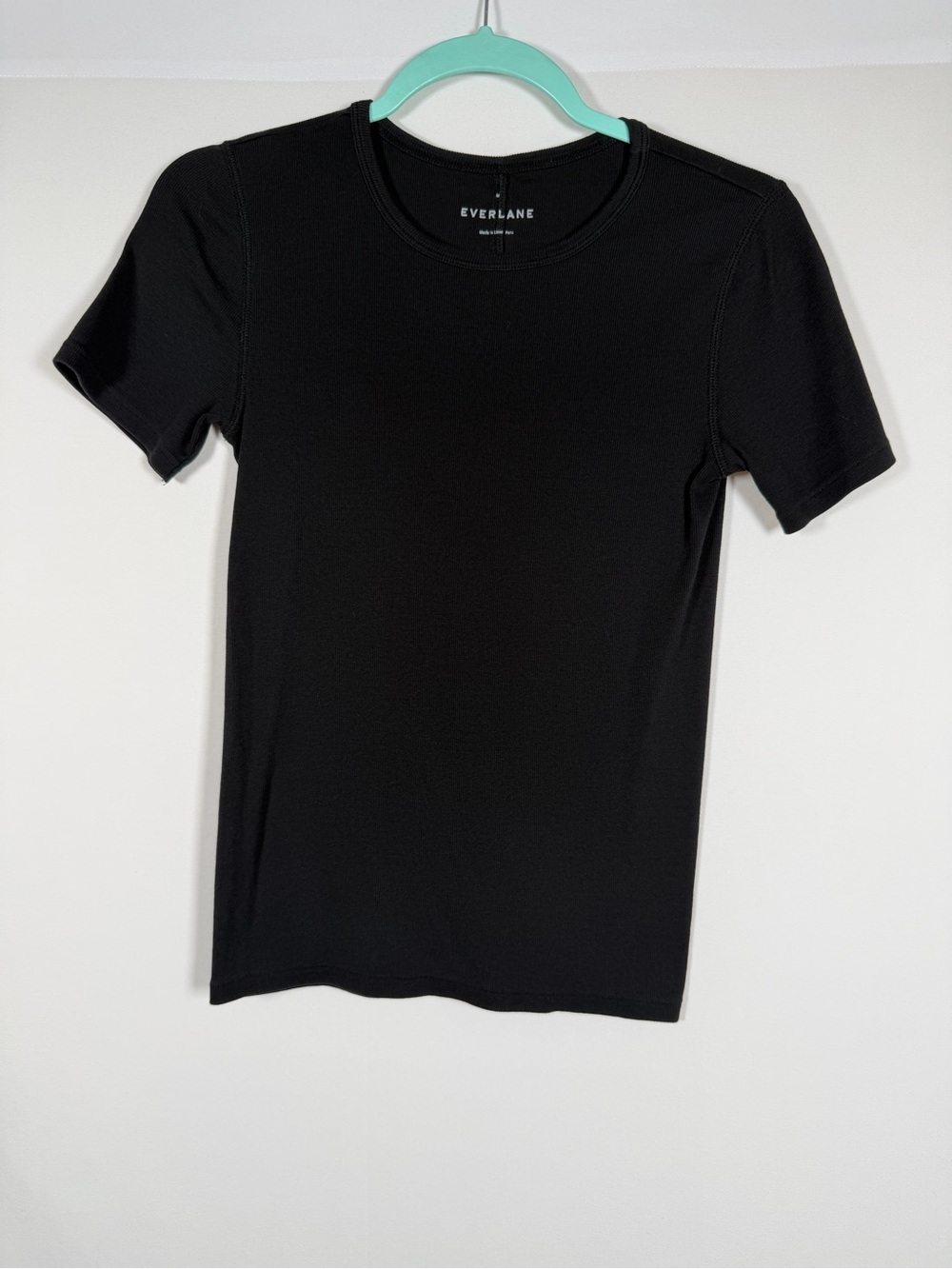 Everlane Ribbed Black Short Sleeve Crew Tee - Minimalist, Pima Cotton